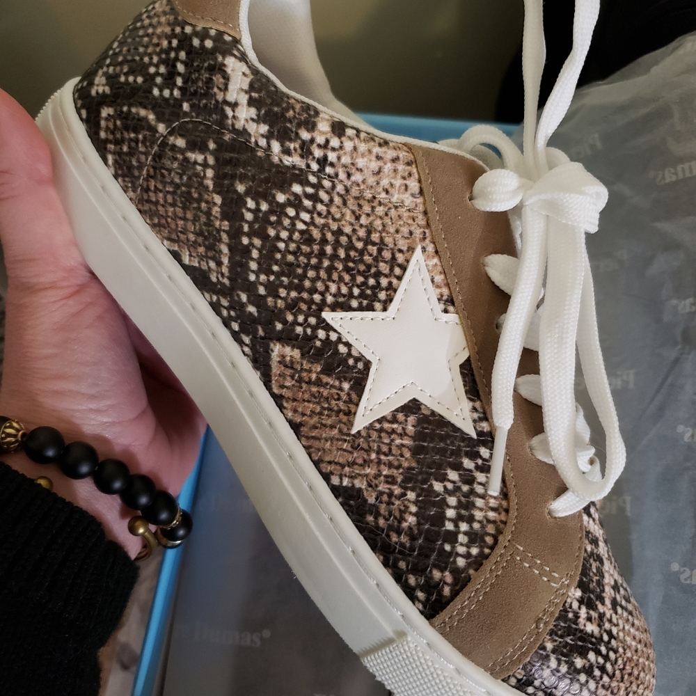 Snake print sneaker